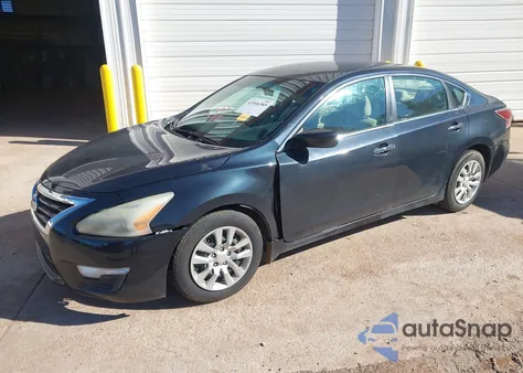 2015 Nissan Altima 2.5 S из США, поврежденный, VIN 1N4AL3AP4FC430636